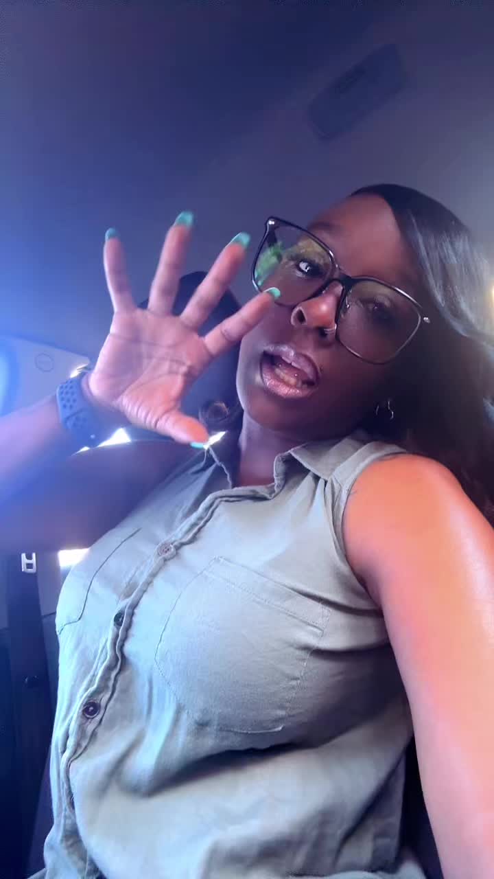 @BlackHelloKity