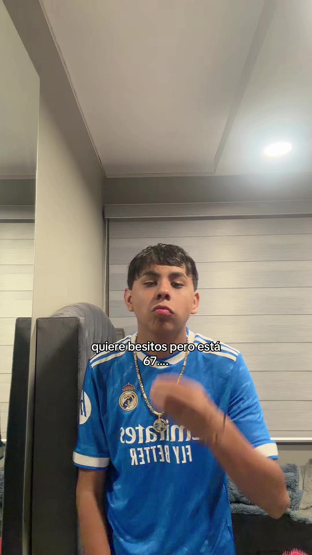 @charlychivas10