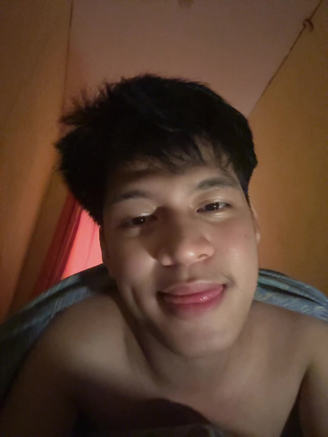 @JUSTINE.