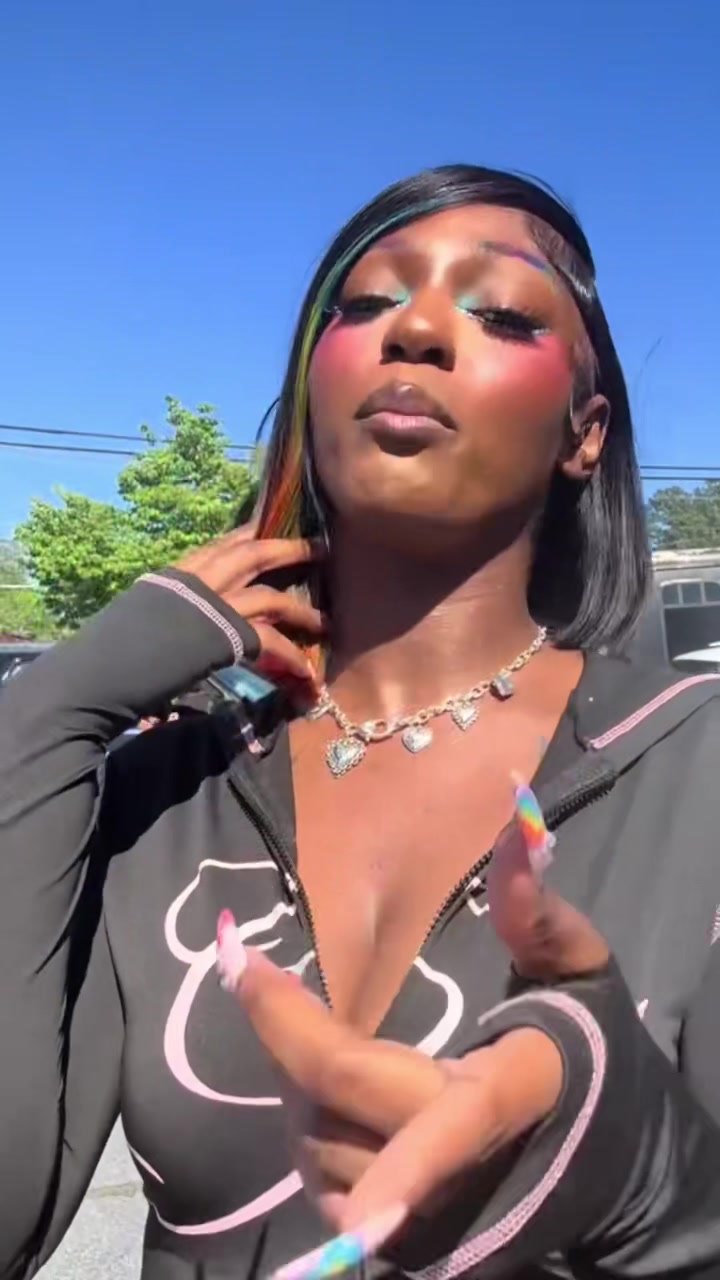 @BerrysHair_Icey