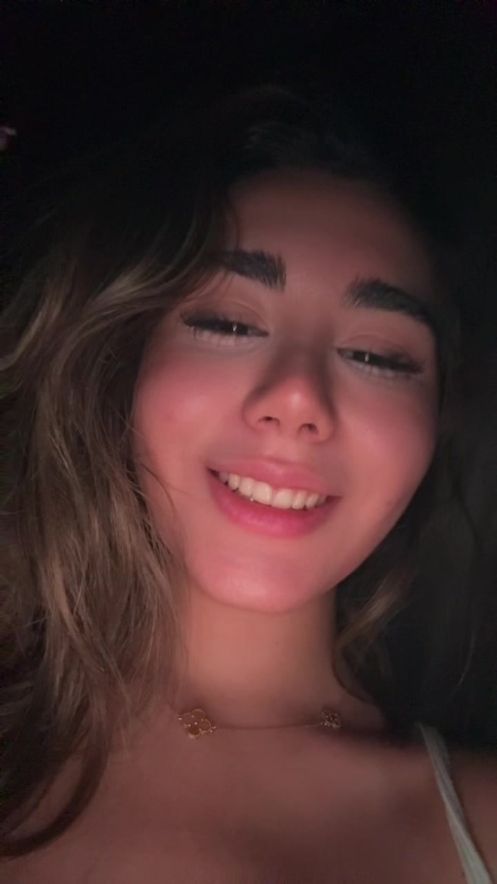 @shainashafiie