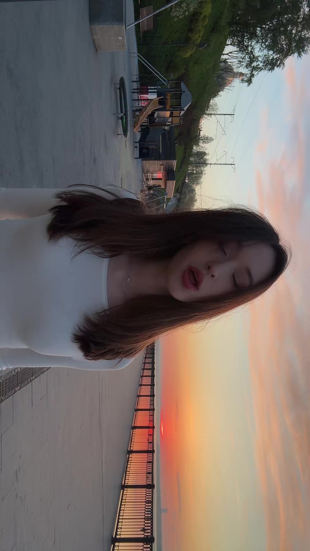 @catlixie