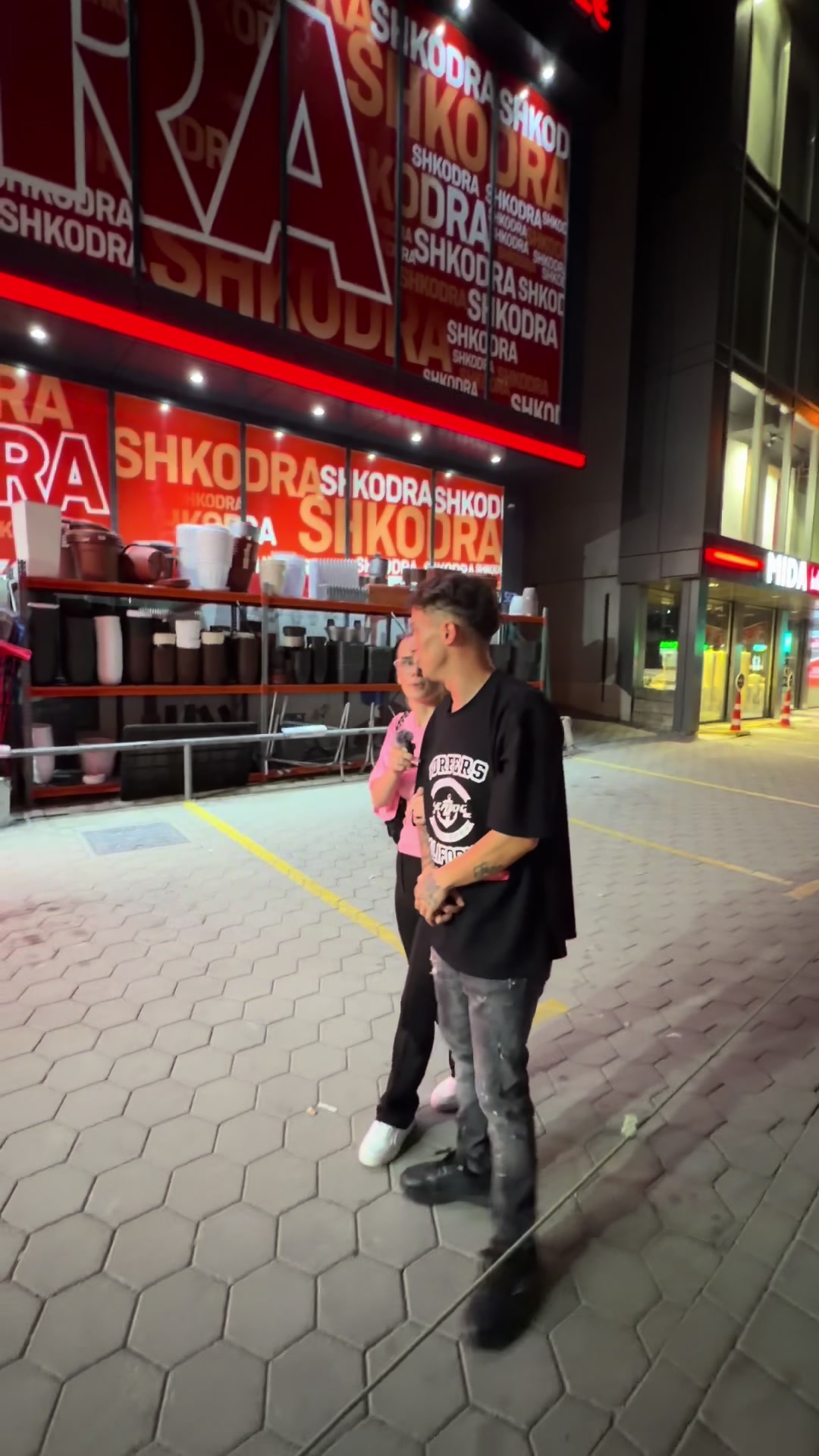 @bleoni.laurita