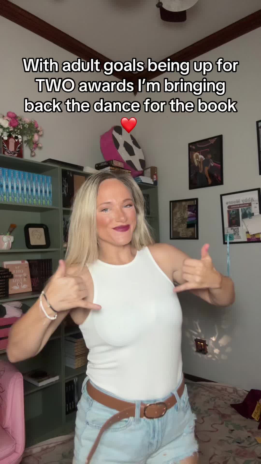 @Author Abby Moore 📚