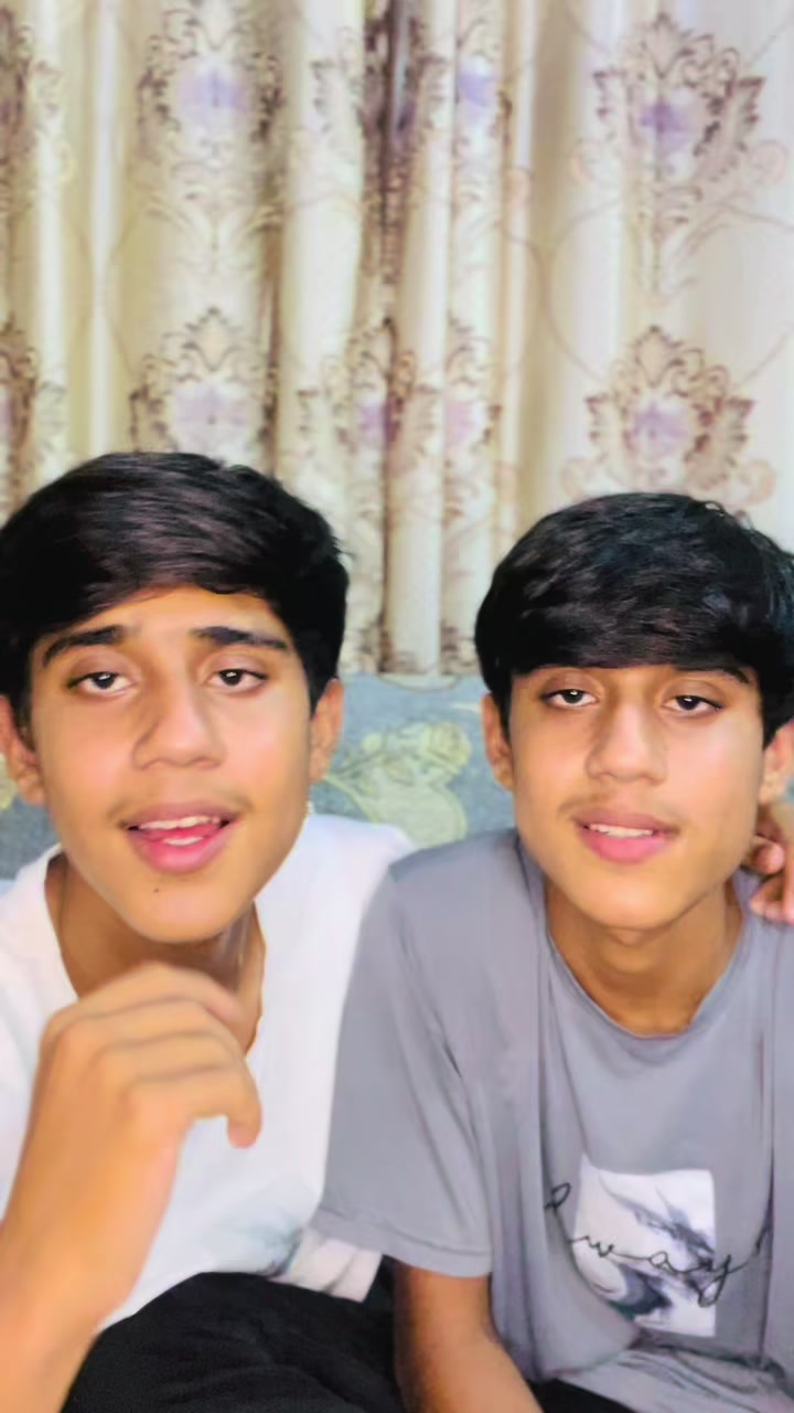 @♥️Twins👬 is live
