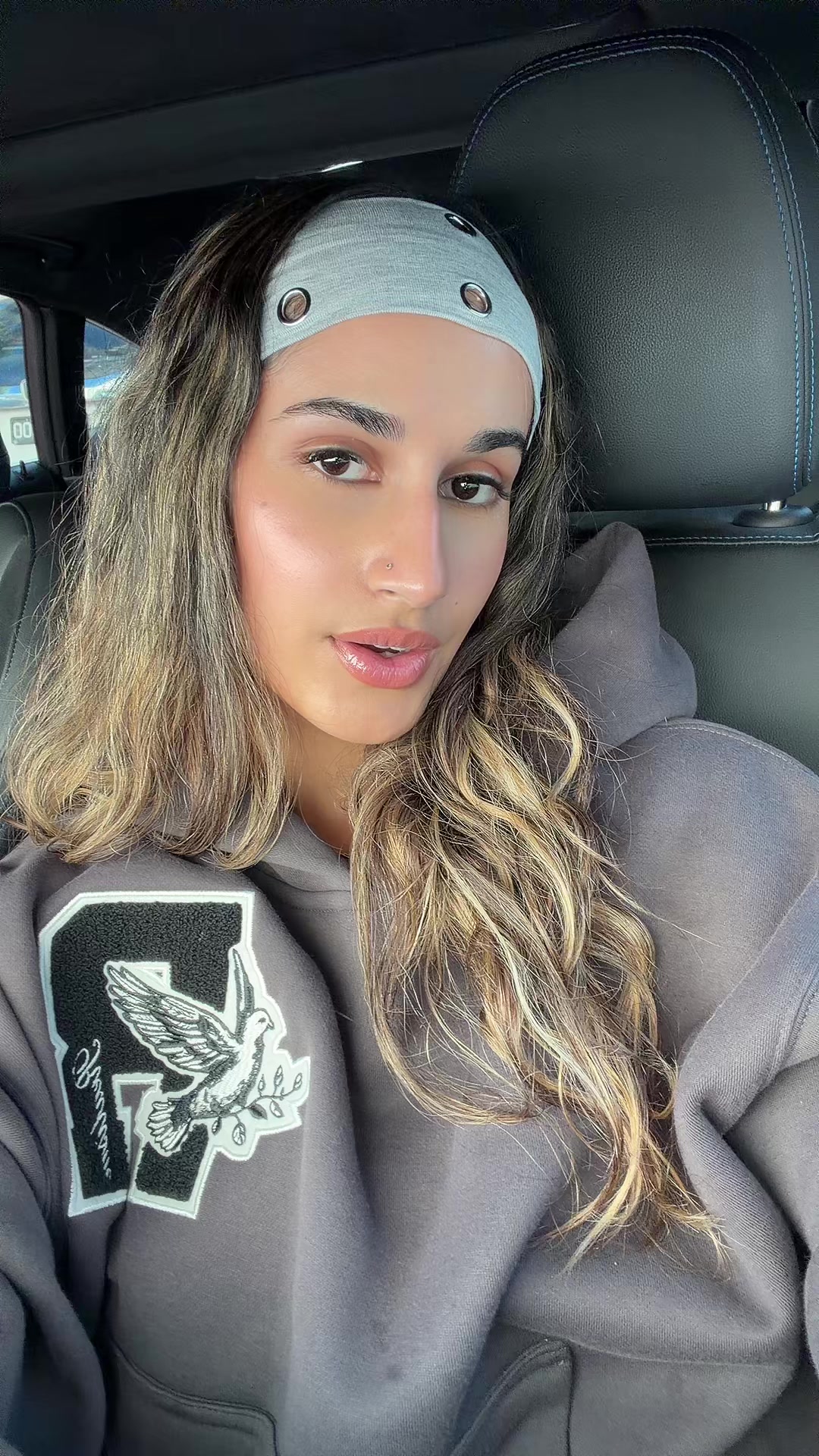 @nandinibttn