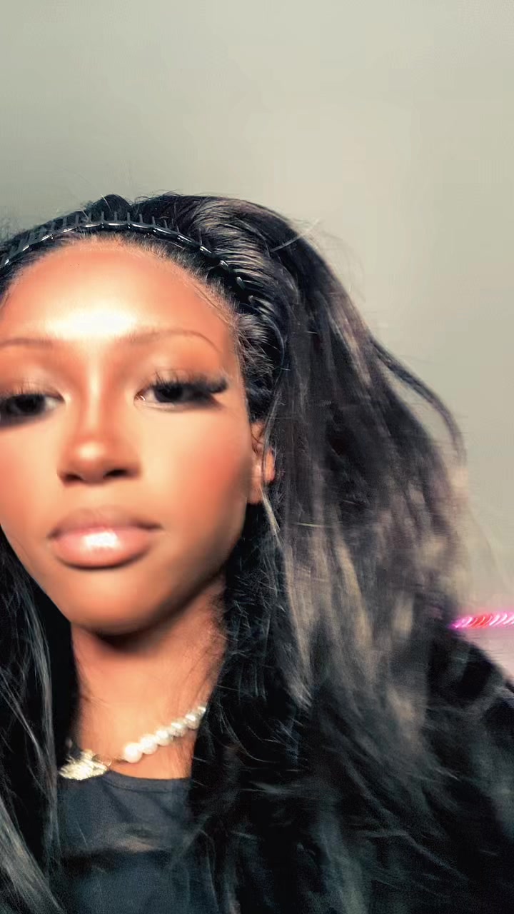 @bloomingbambina