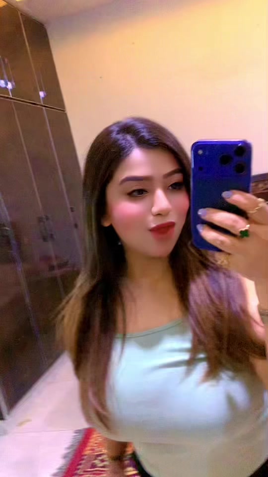 @ZAREEN SHAH❣️
