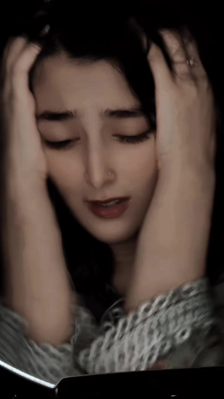 @𝕾𝖆𝖒𝖊𝖊𝖗𝖆 𝕶𝖍𝖆𝖓 🕊️