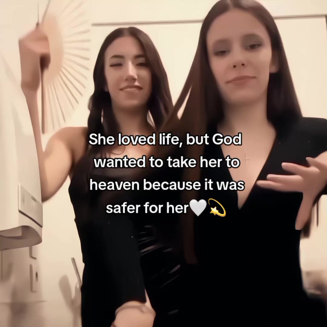 @𝓜𝓮𝓵𝓲𝓼𝓼𝓪🎀