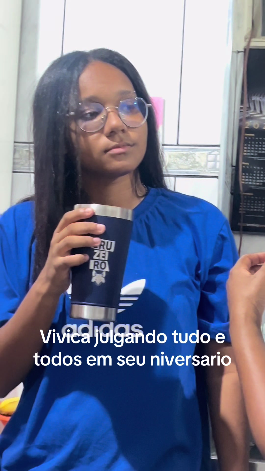 @o que vivica está fazendo??