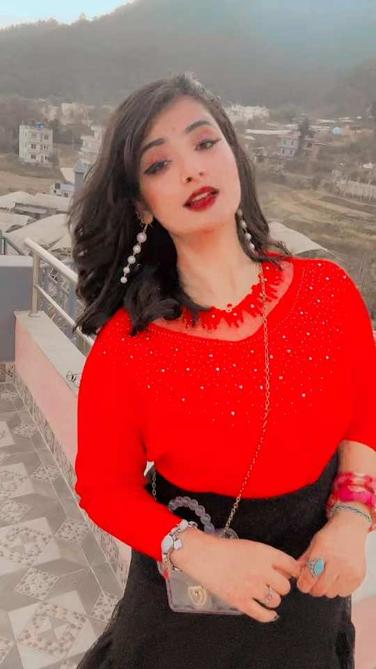 @KayaPaudyal10💔🖤