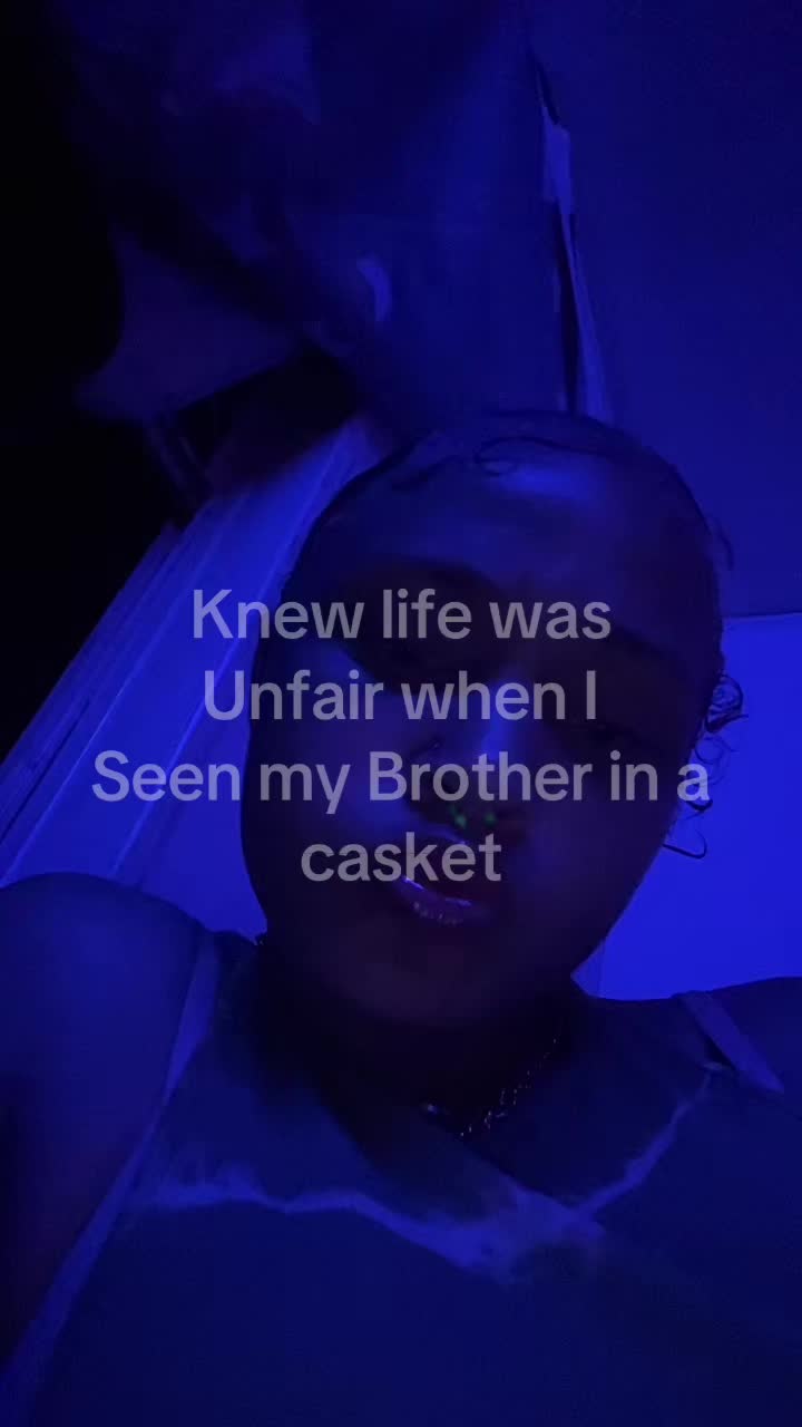@sorrowsiren•