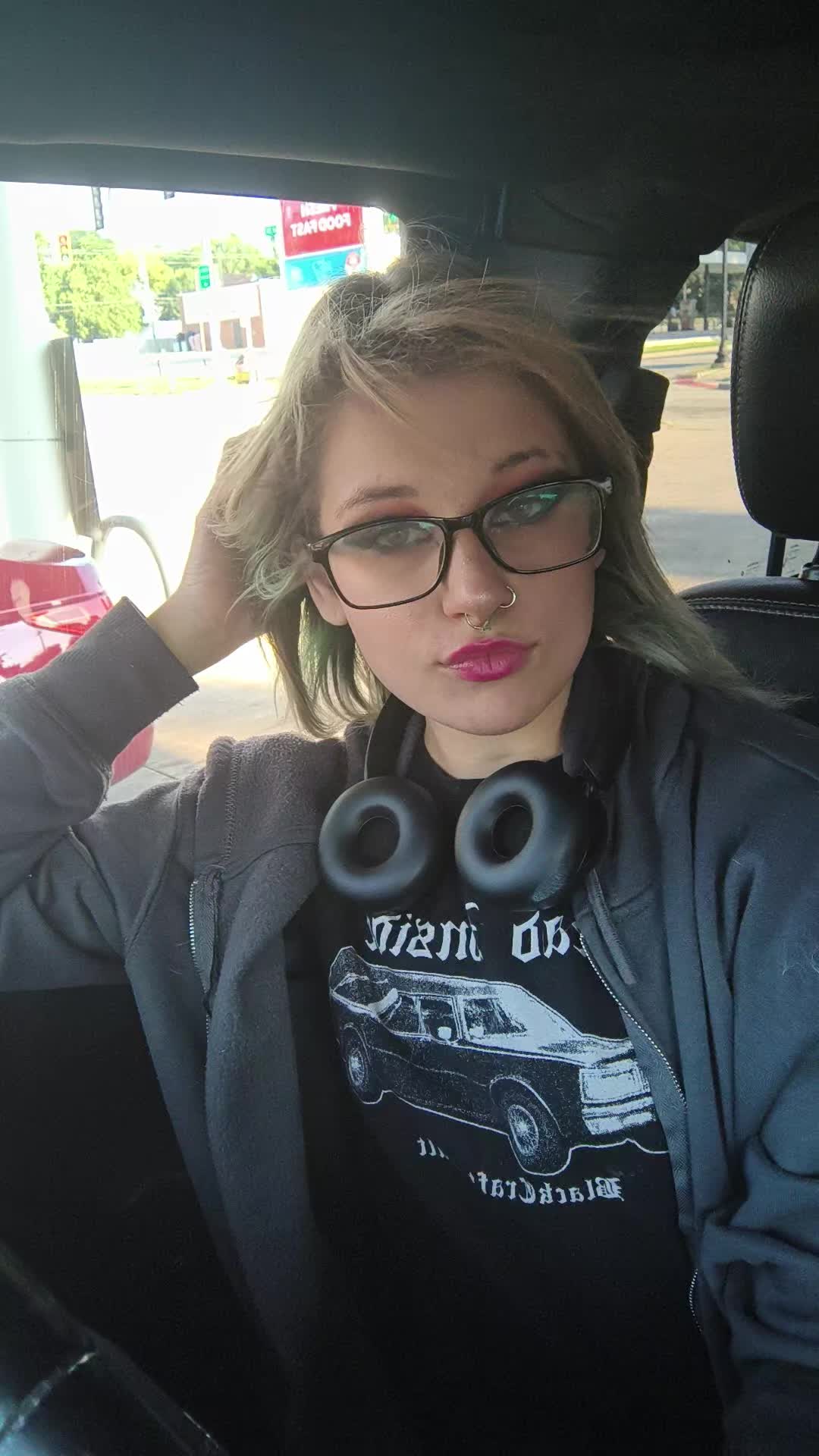 @cringekidwithaglowup