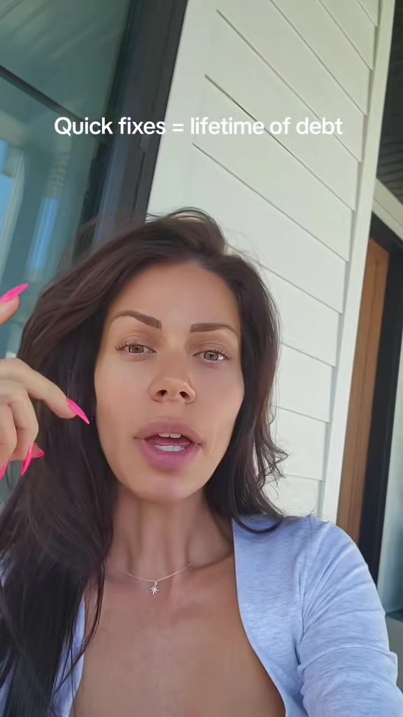 @Nicole Victoria | Money Coach
