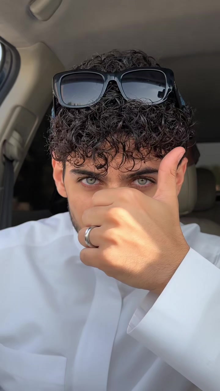 @ماجد/YE