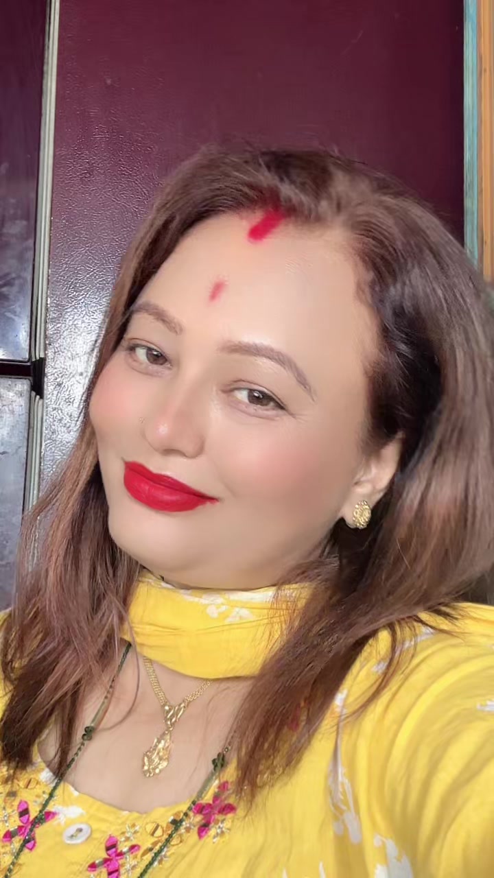@🧿Urmila Upreti 🥰