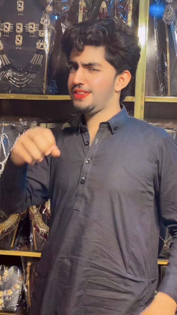 @𝐌 𝐀 𝐀 𝐙_👅