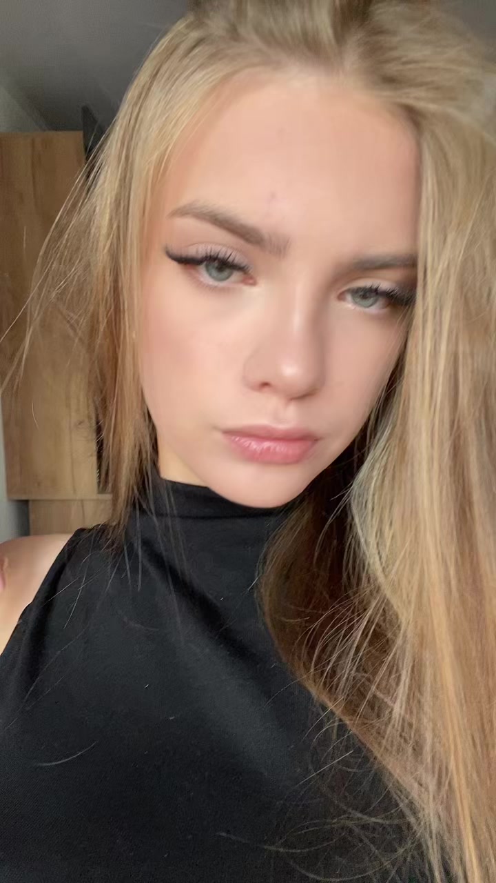 @ᴍᴇʟʟᴇʀ 🥥