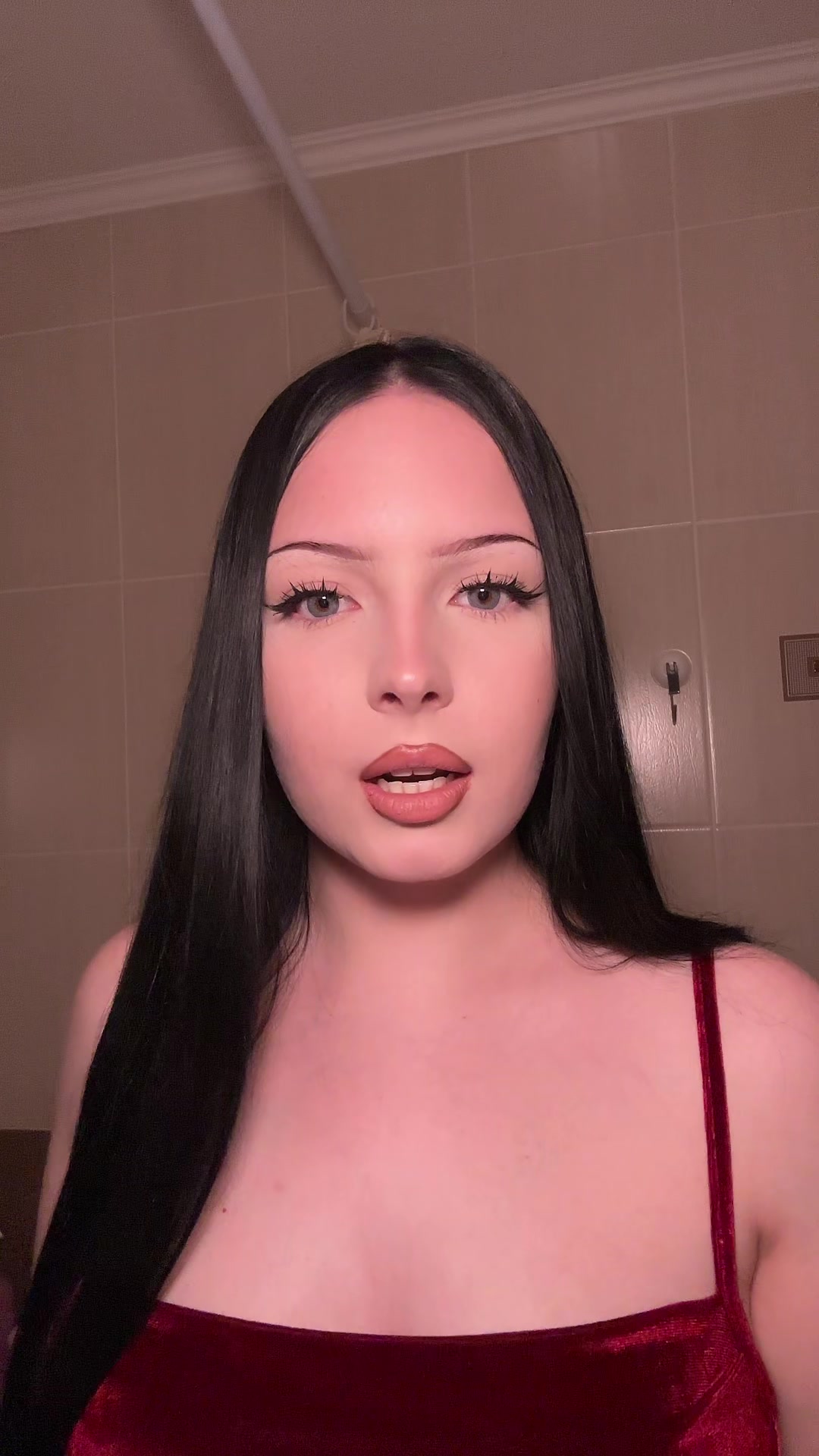 @𝒮ℴ𝒻𝒾𝒶