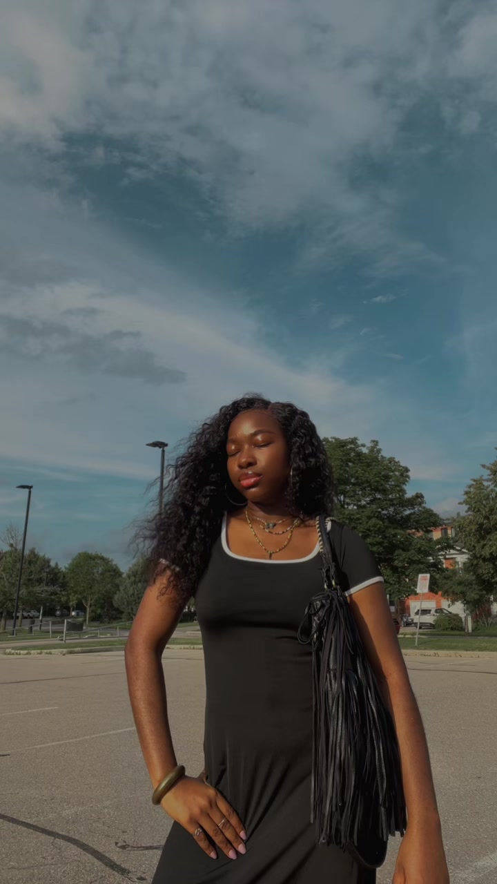 @O L I V I A