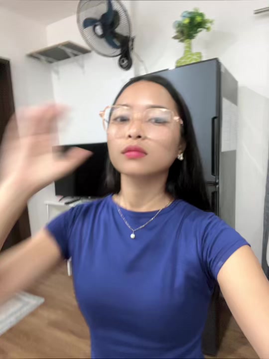 @🫦
