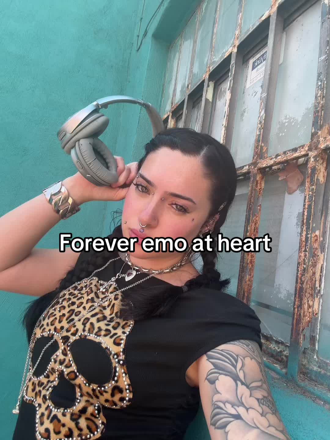 @nev