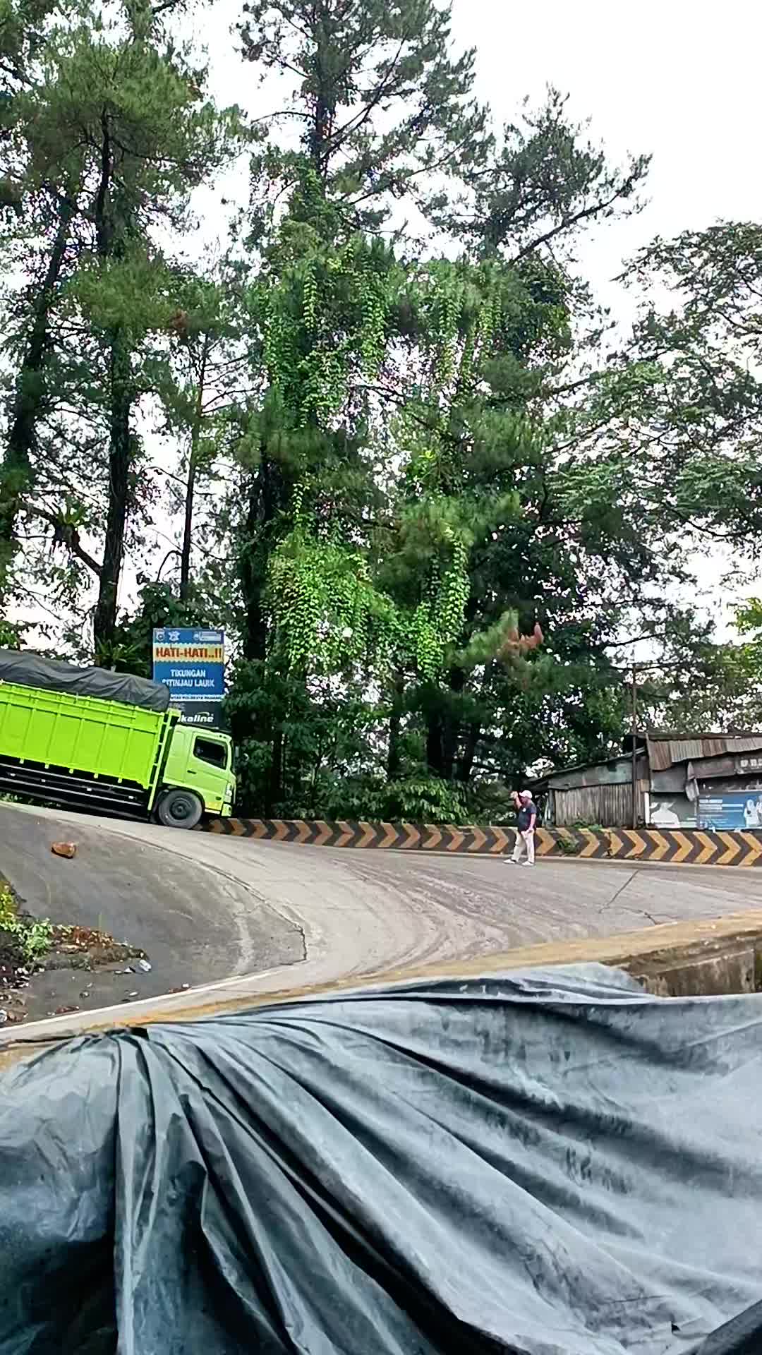 @Proyek Sitinjau Lauik