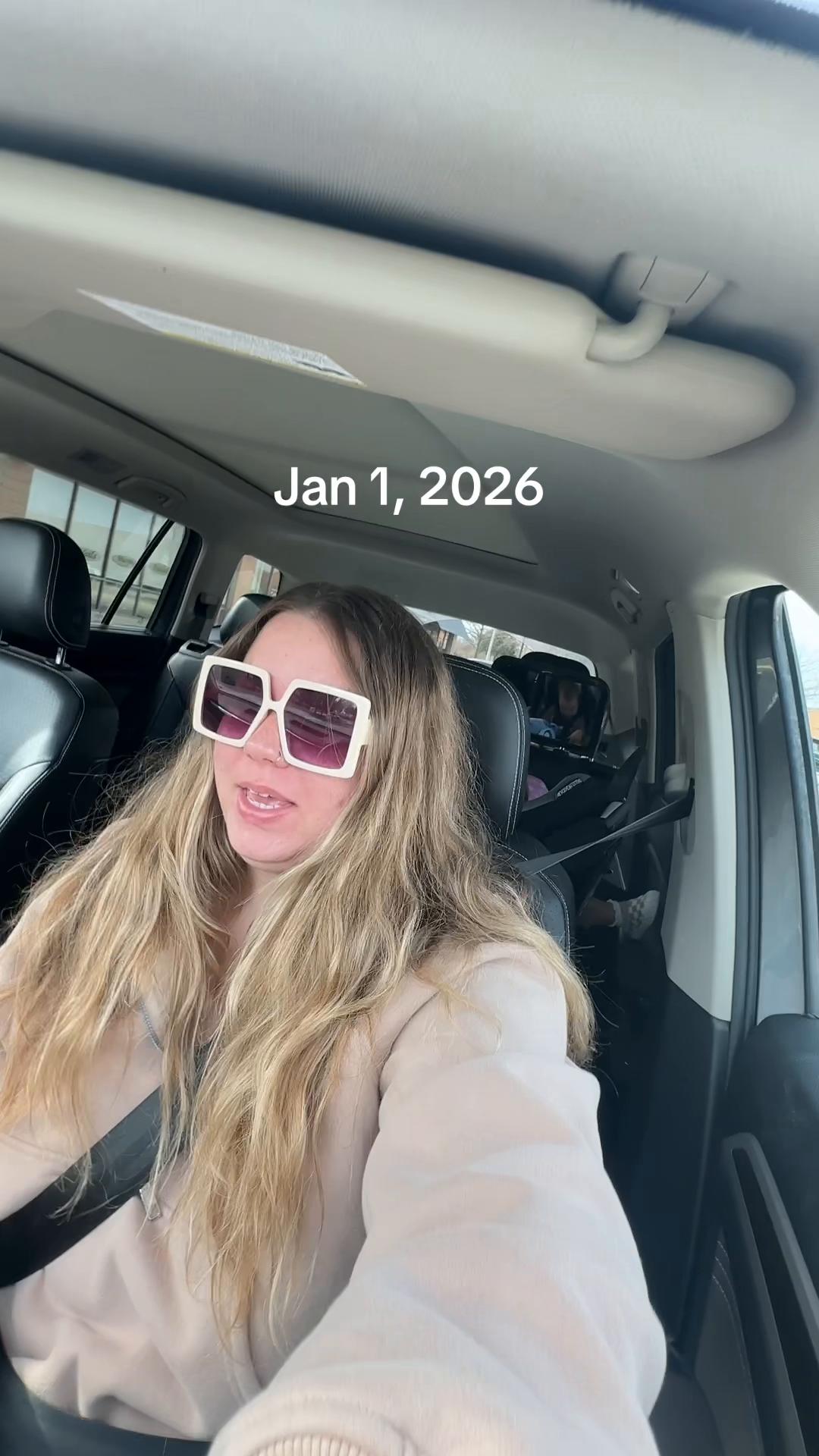 @lydia | girl mom + 🤰🏼