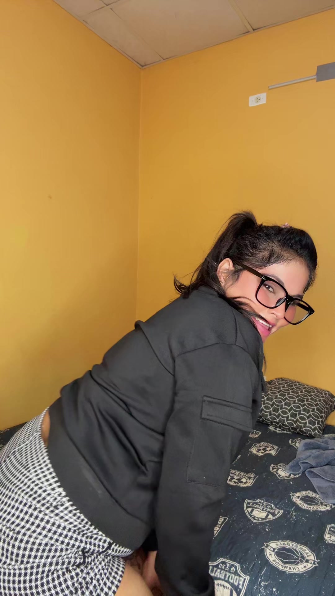@SEXYNADIA123