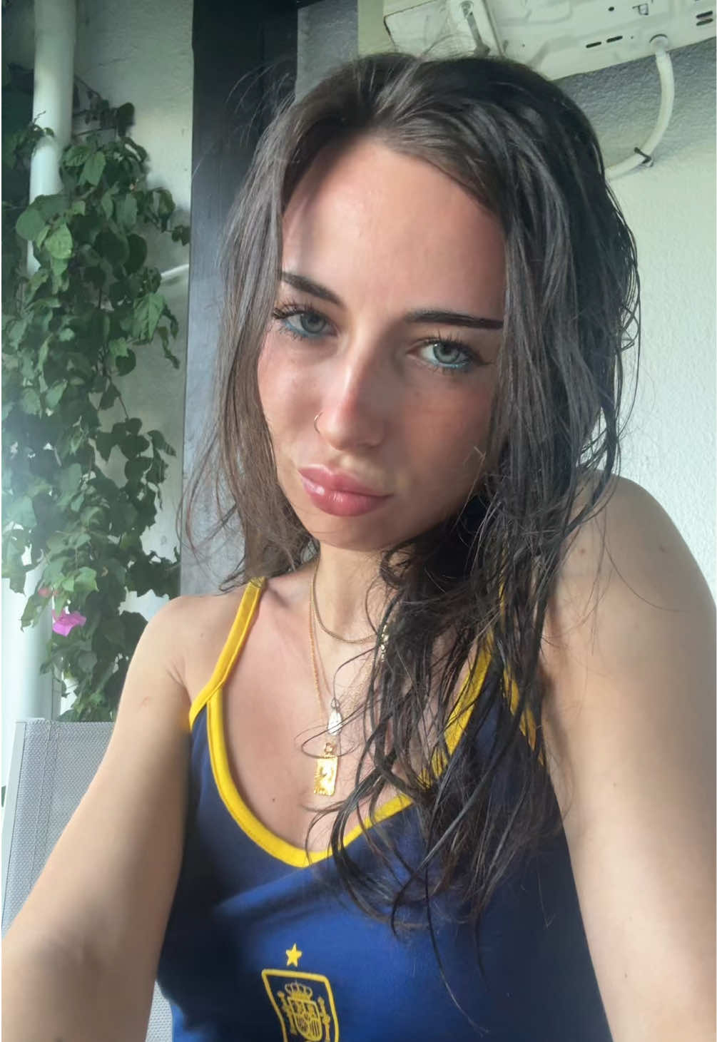 @Nel😼