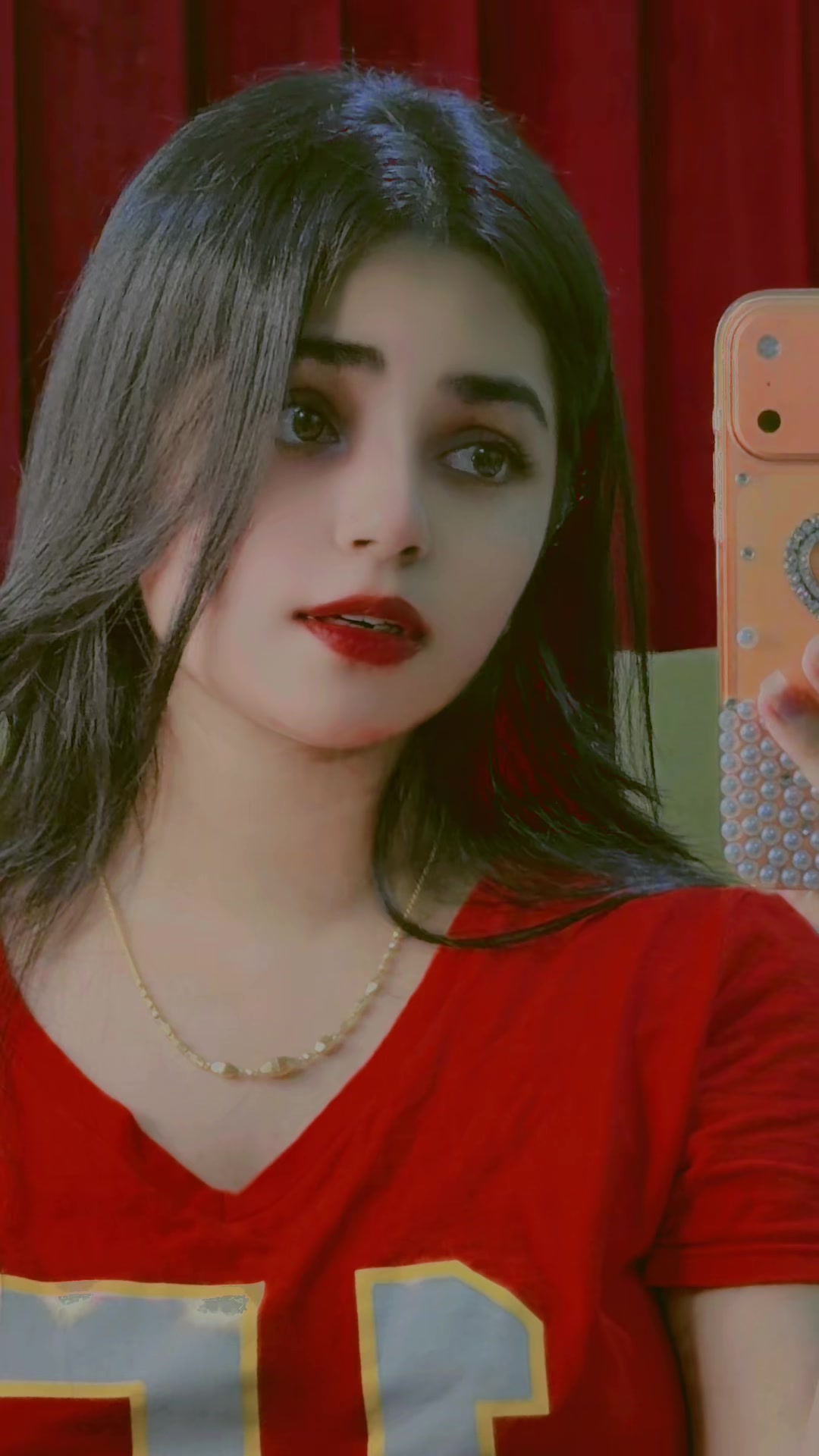 @👑 𝑸𝑼𝜠𝜠𝑵 𝑮 👑