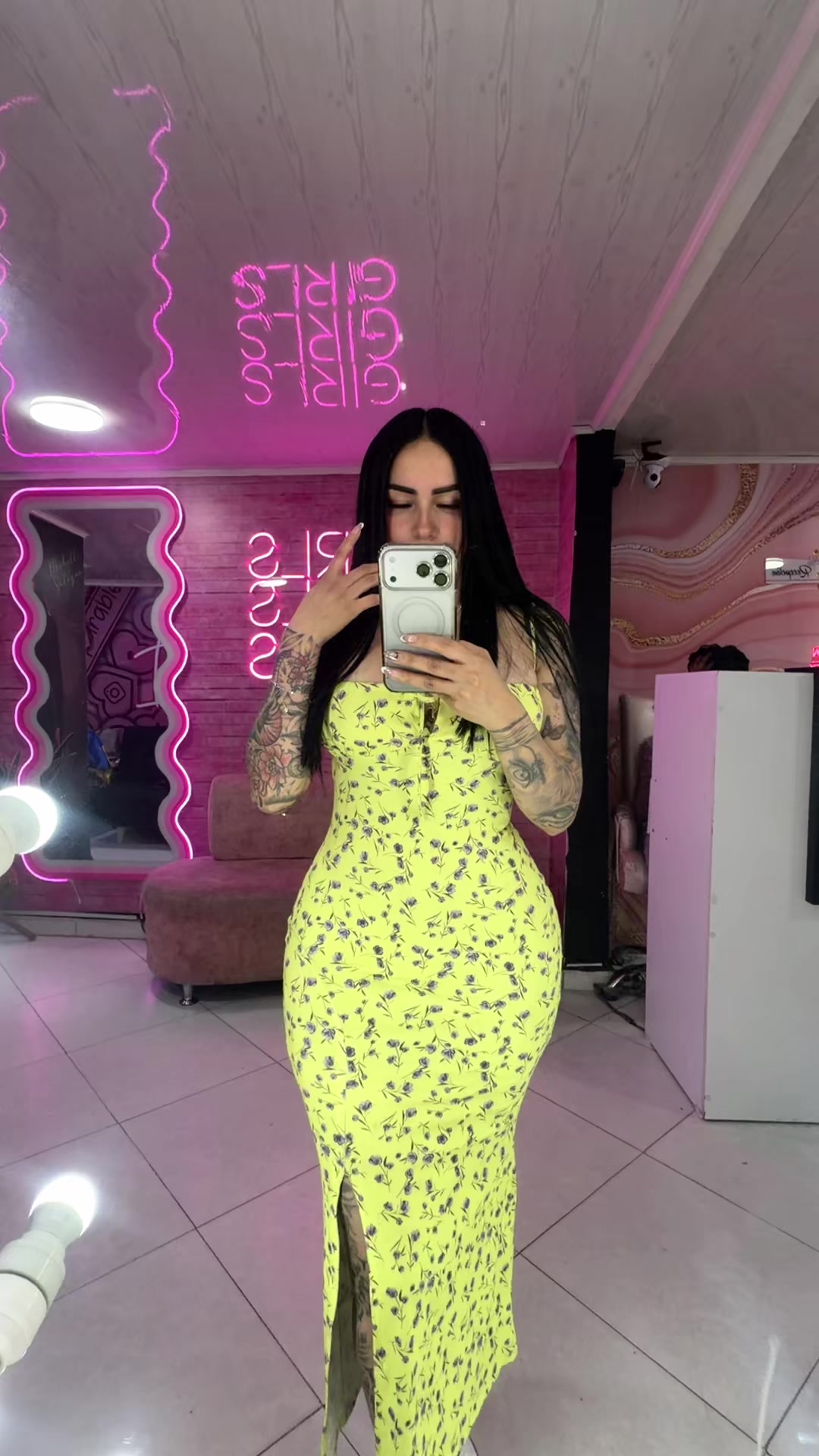 @Alexandra Santafe 👑te sigue