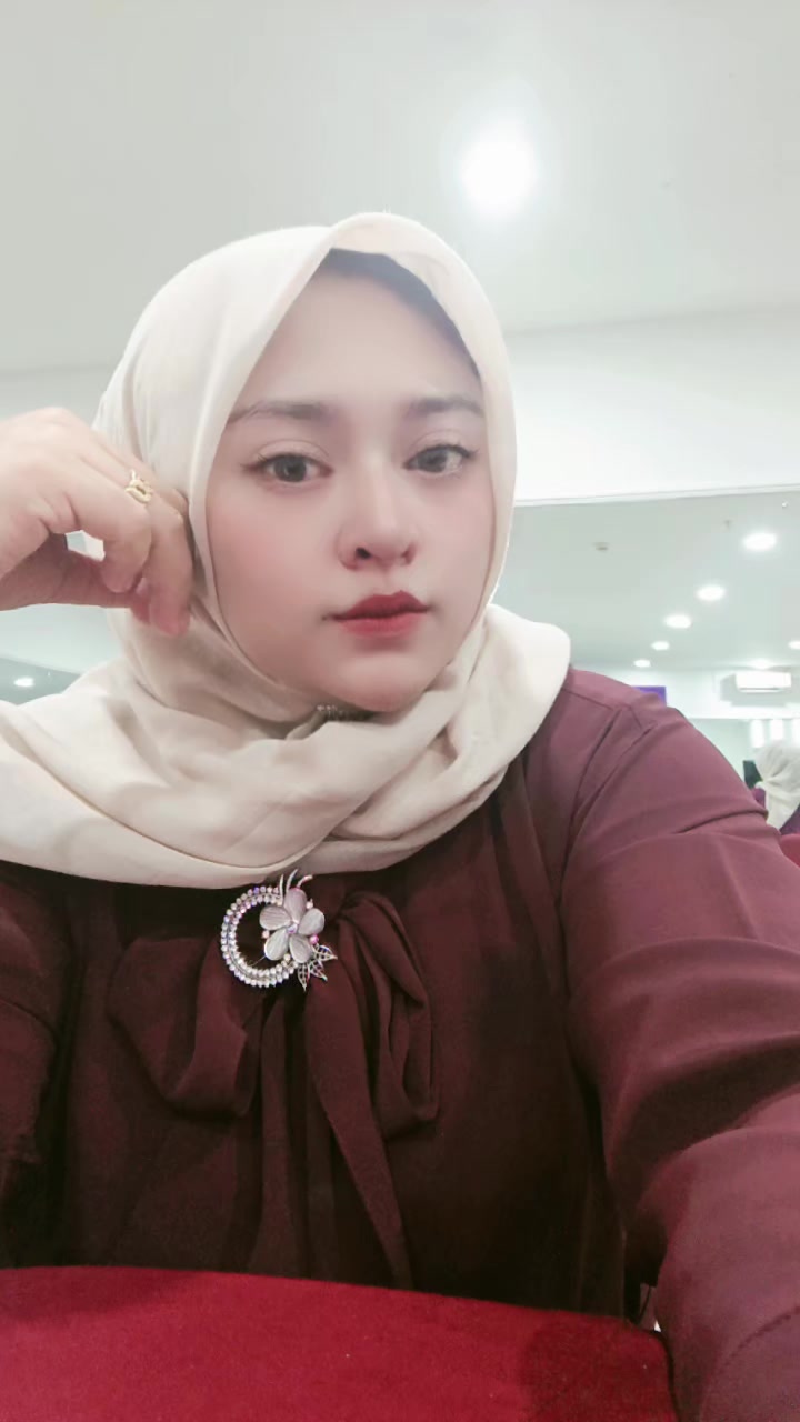 @Seri Wahyuni3000