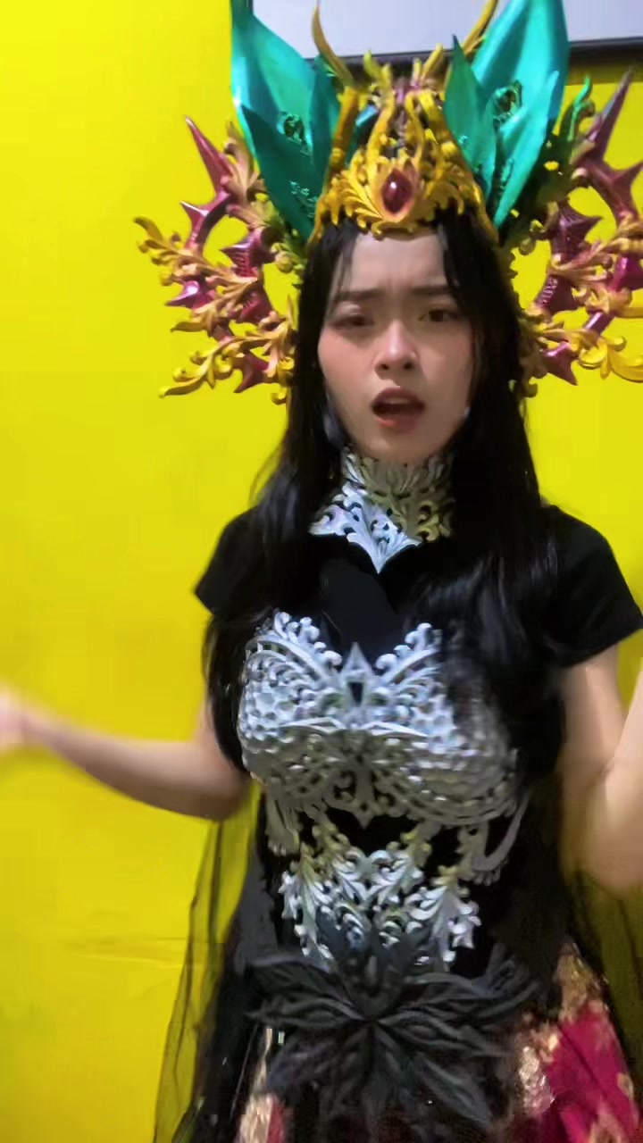 @ᵀᴱᴬᴹᵈᵃʳᵉˢ⁹⁹