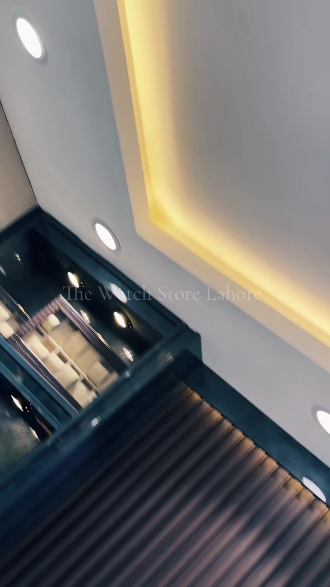 @THE WATCH STORE