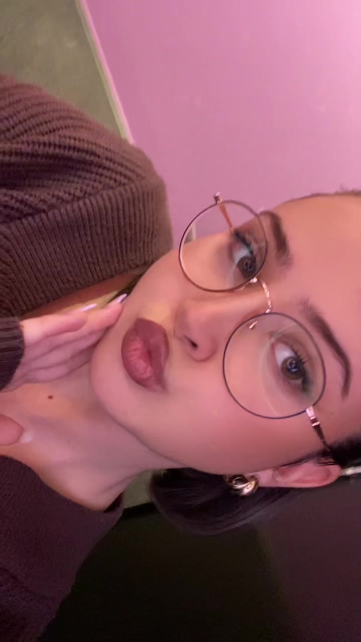 @T
