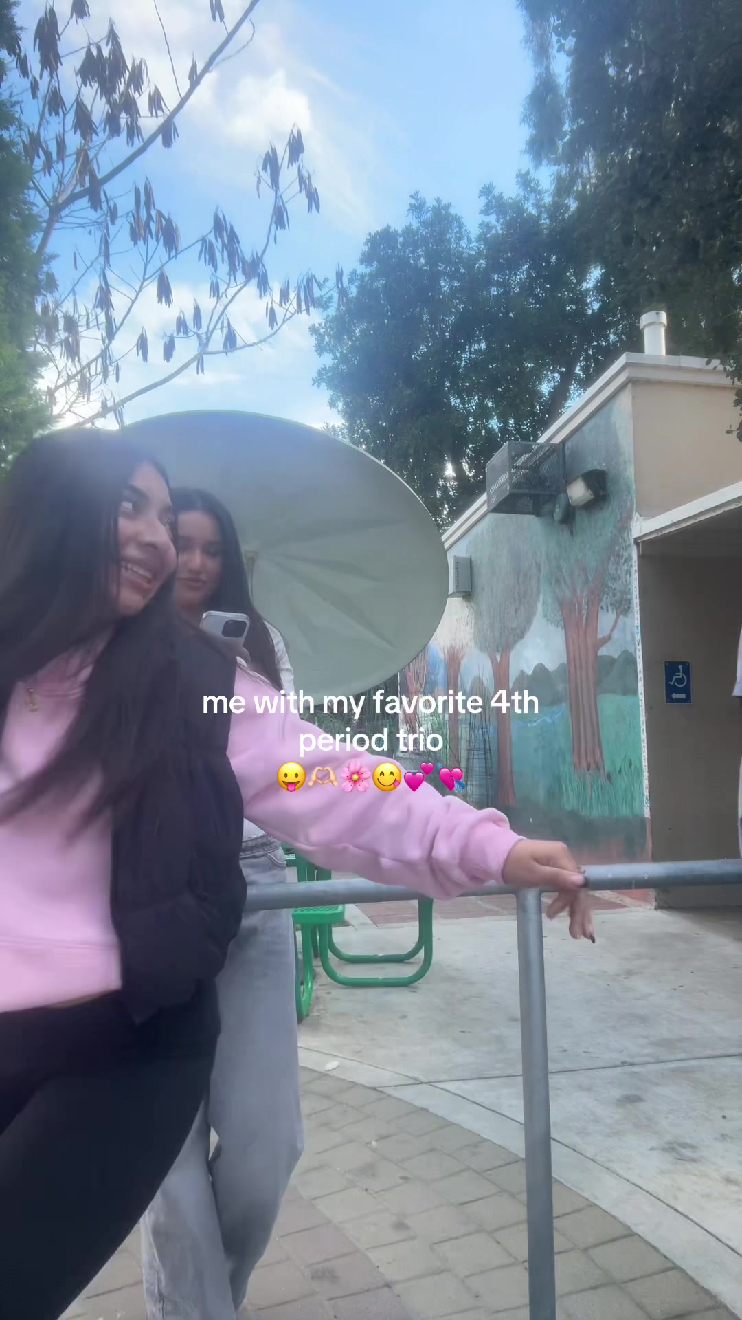 @r3gigi__