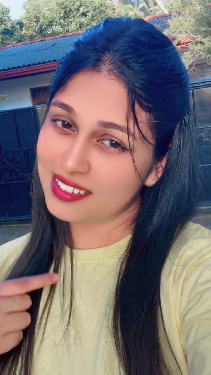 @Tharu__xshi ♥️💐