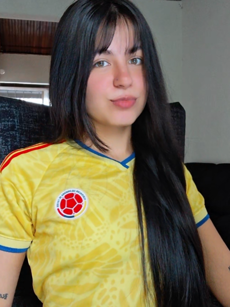 @Danii🎀