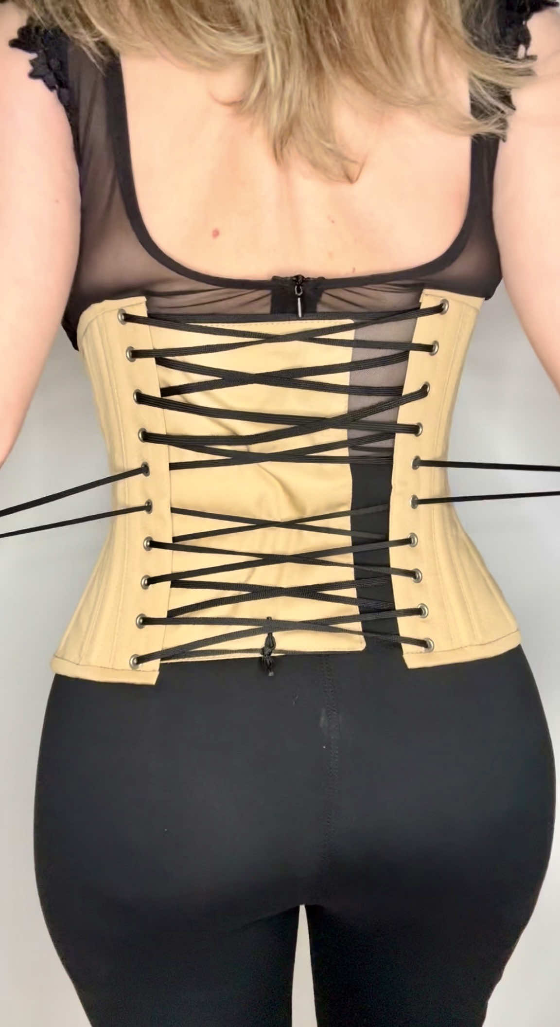 @Glamorous Corset