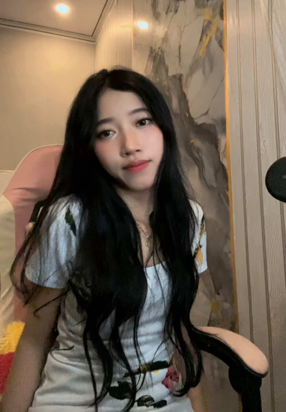 @Moniikhaa🐣