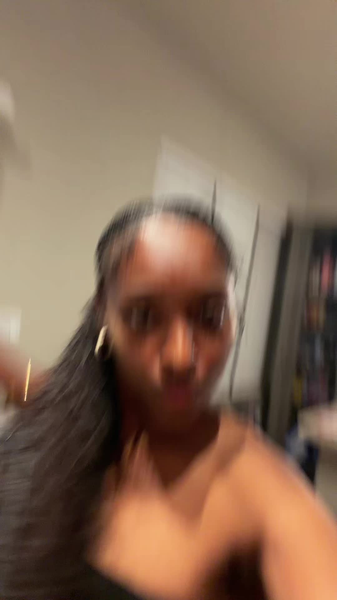 @ella💨