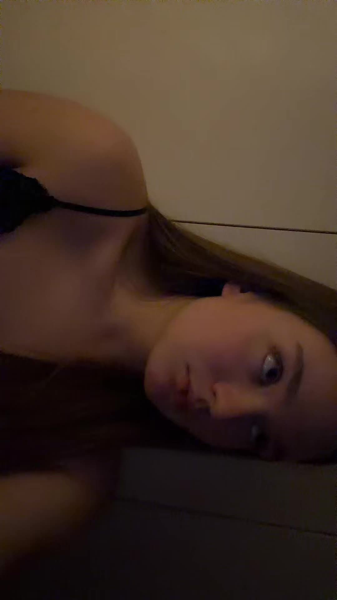 @𝓐𝓵𝓫𝓲𝓷𝓪