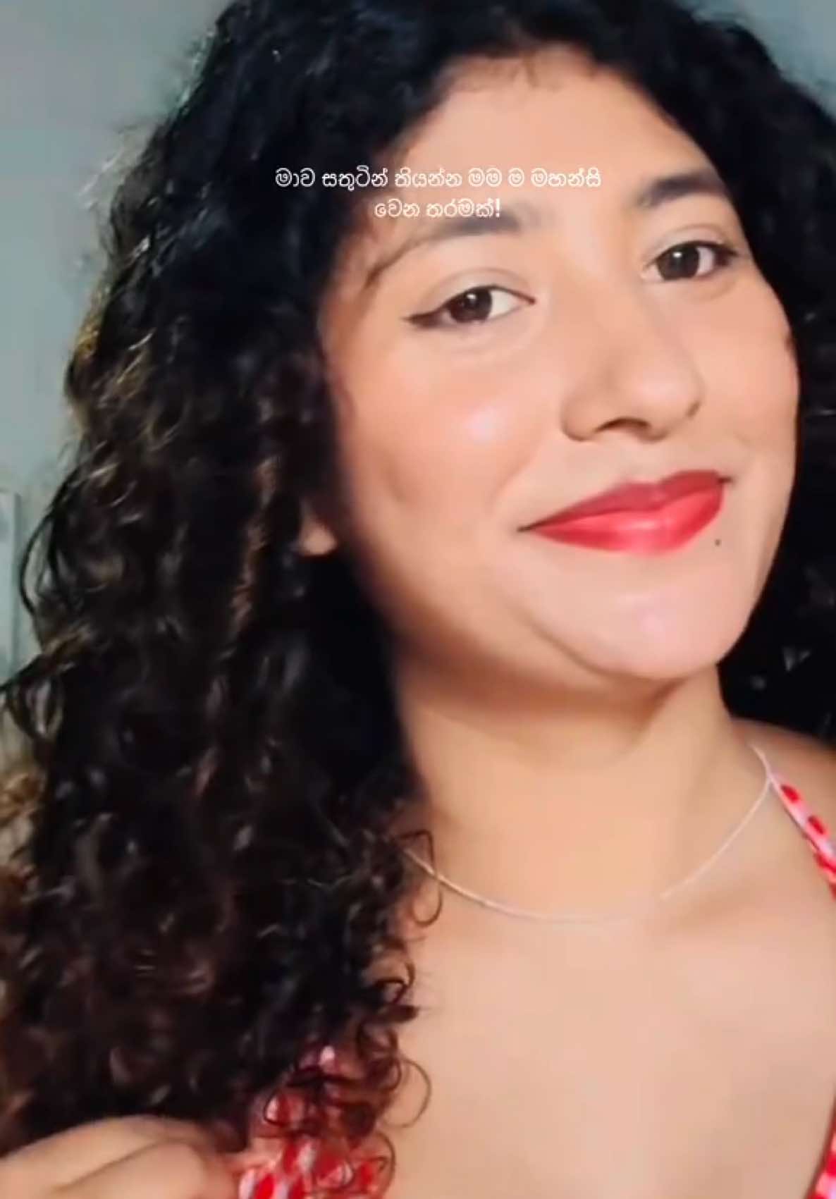 @Minoli Disanayaka | Vlogger 🎀