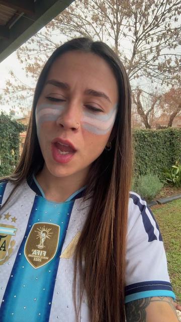 @itsnotbeelaa