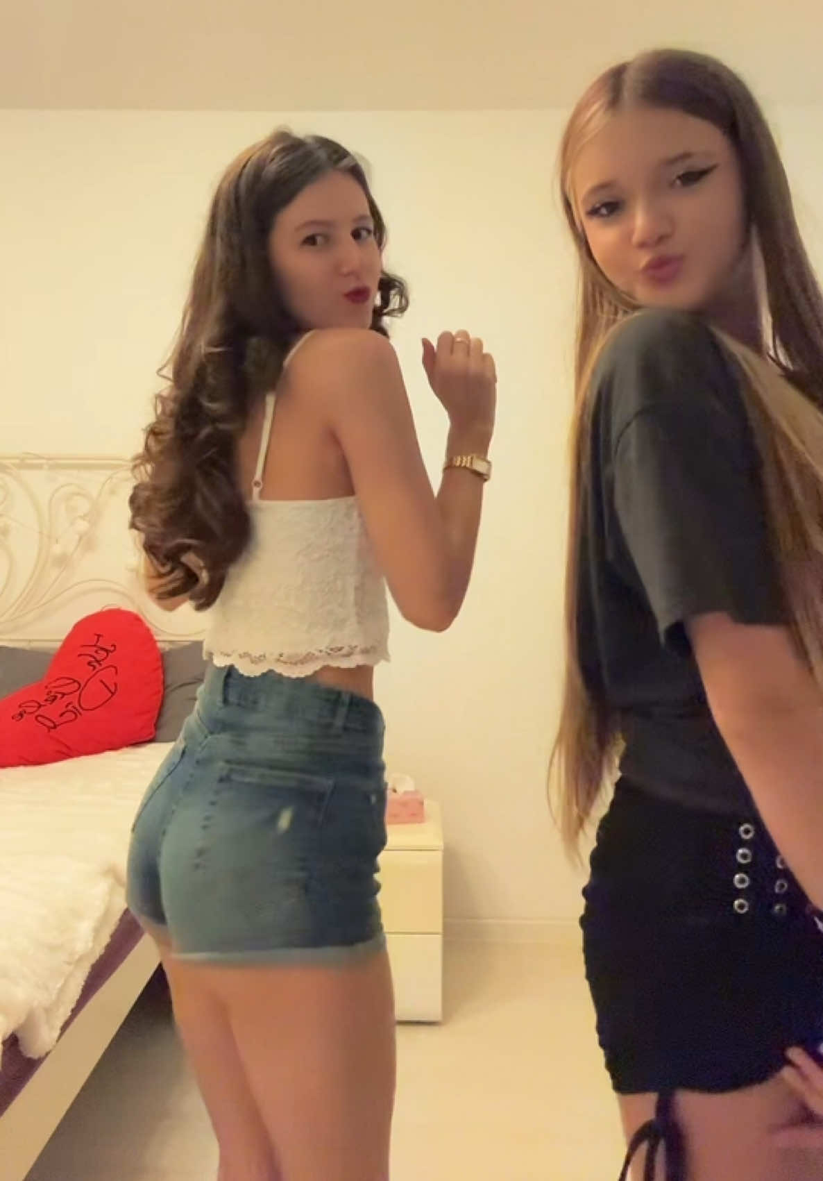 @Viktoriya Queen 🇷🇺