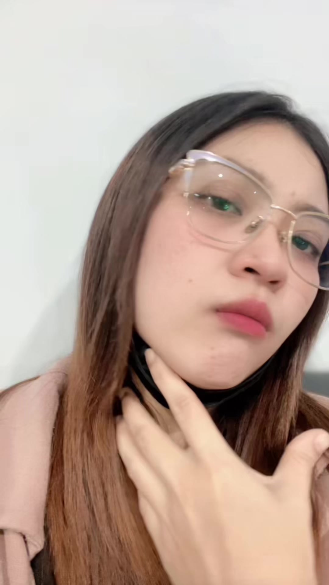 @momcecill3_na