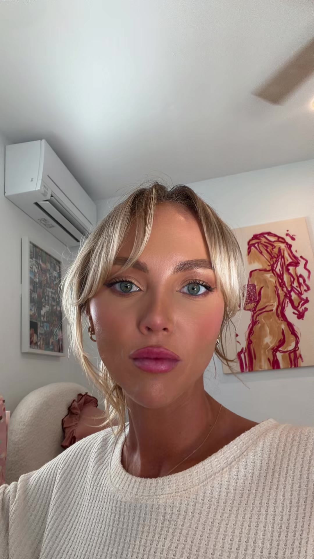 @annieknight28