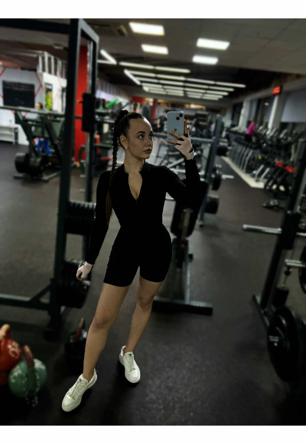 @llzzd935